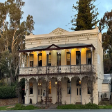 Local Business Gold Mines Hotel in Bendigo 